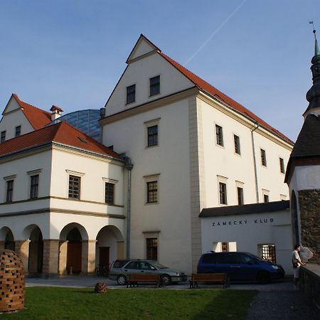 Zamecky Hotel Zlaty Orel هرانيتسه المظهر الخارجي الصورة