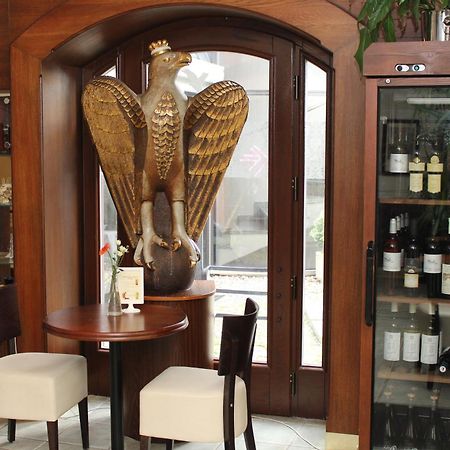 Zamecky Hotel Zlaty Orel هرانيتسه المظهر الخارجي الصورة