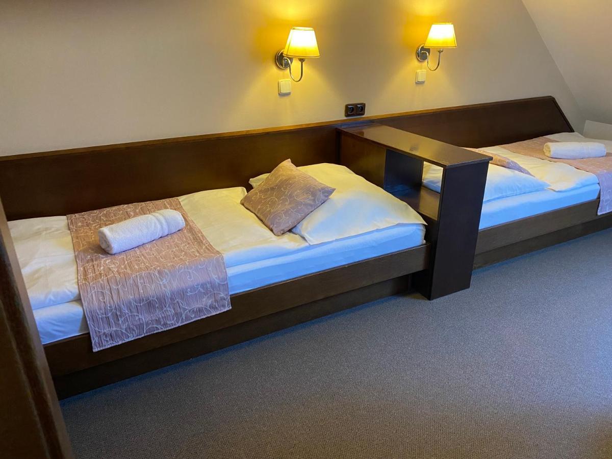 Zamecky Hotel Zlaty Orel هرانيتسه المظهر الخارجي الصورة