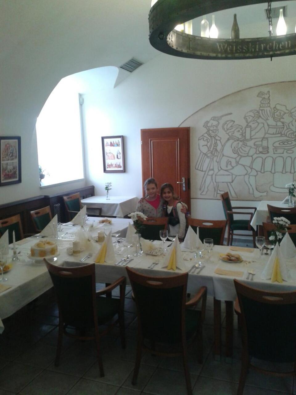 Zamecky Hotel Zlaty Orel هرانيتسه المظهر الخارجي الصورة