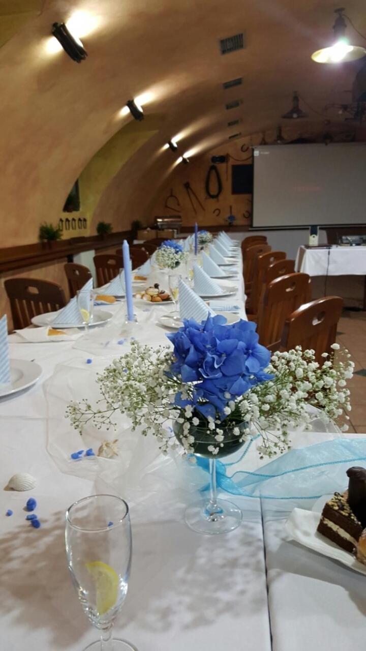 Zamecky Hotel Zlaty Orel هرانيتسه المظهر الخارجي الصورة