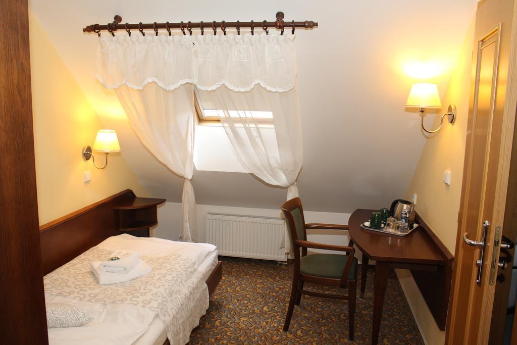 Zamecky Hotel Zlaty Orel هرانيتسه المظهر الخارجي الصورة