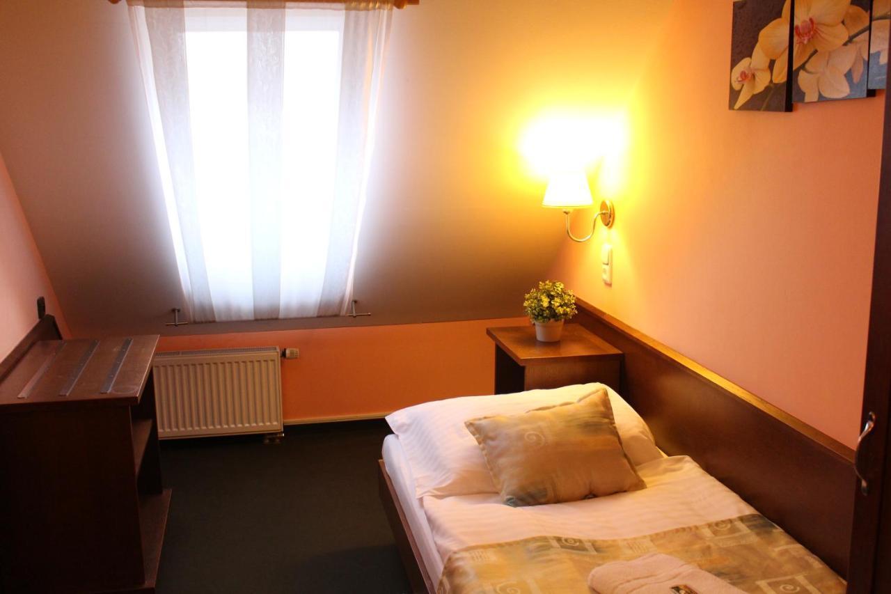 Zamecky Hotel Zlaty Orel هرانيتسه المظهر الخارجي الصورة